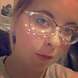 Meet your Posher, Cierra